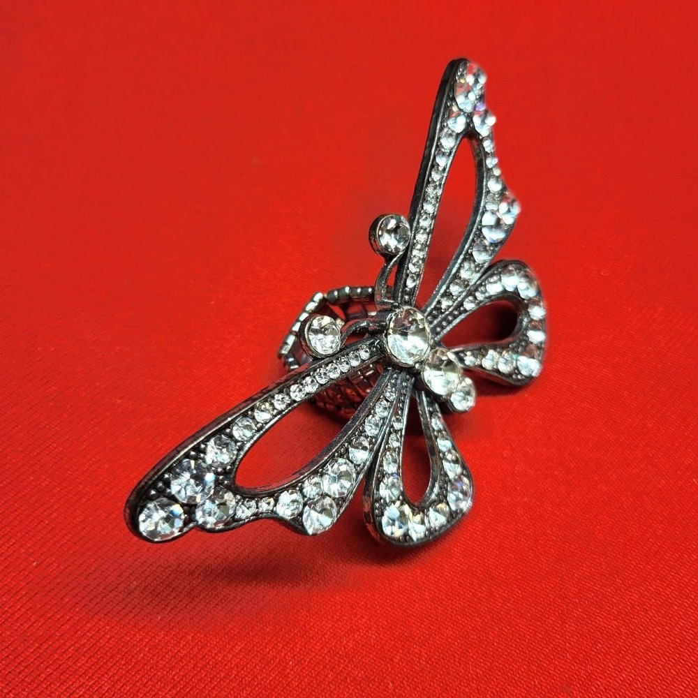 Large Crystal Butterfly Stretch Ring - Picture 8 of 12